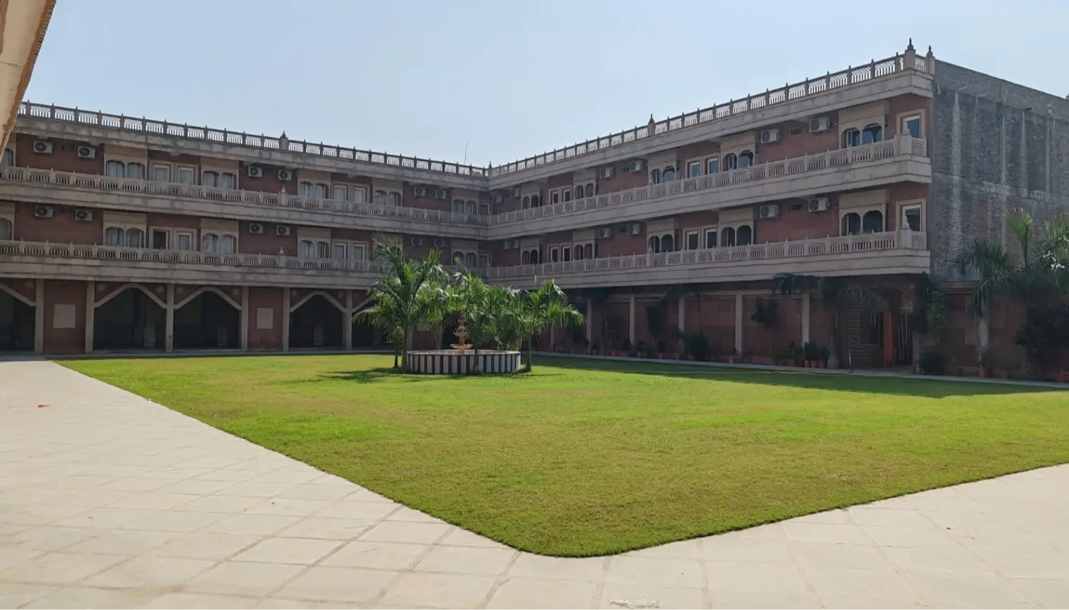 event-venue-Hotel Rajwada Palace
